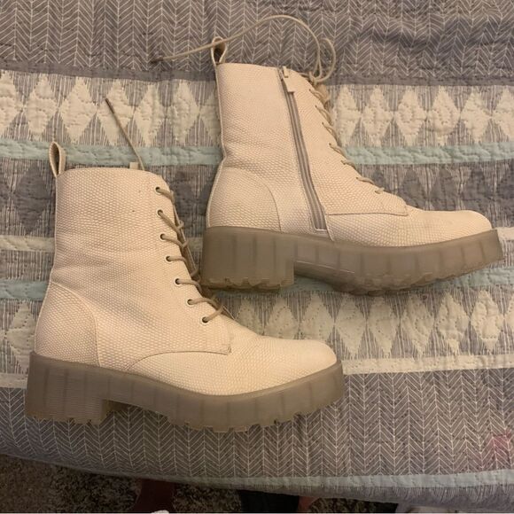 Dirty Laundry Natural Mazzy Combat Boots - Picture 2 of 9
